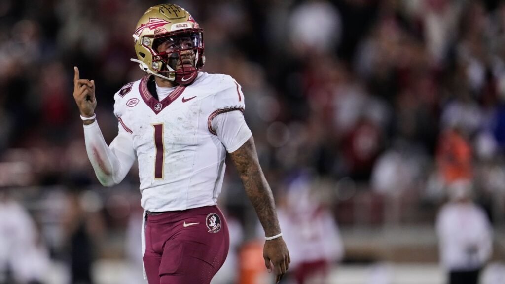 Draft de la NFL: Thomas Castellanos anuncia su elegibilidad