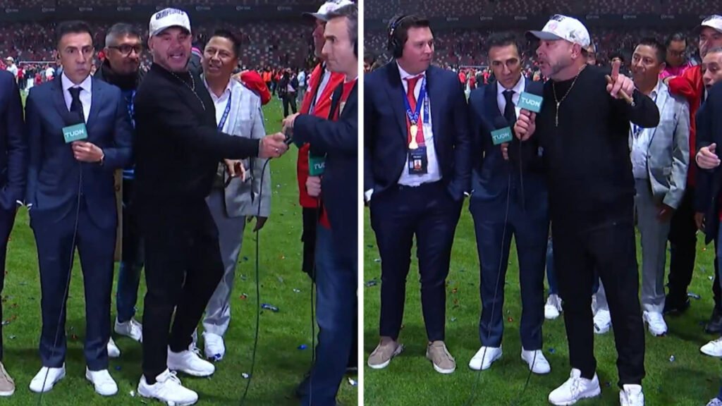 El intenso enfrentamiento del 'Turco' Mohamed con un periodista tras la victoria en la Liga MX: '¡La chinga tu madre!'