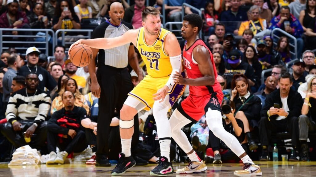 NBA en Navidad: La espectacular victoria de los Rockets frente a los Lakers