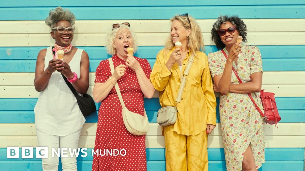 Razones por las que algunos eligen el mismo destino vacacional cada año, mientras otros lo consideran monótono