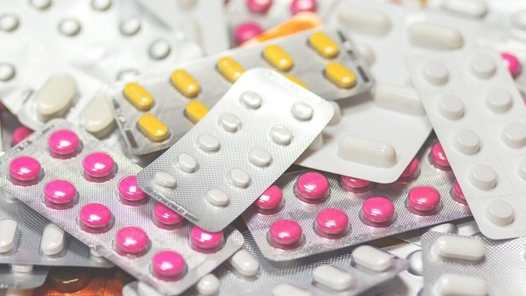 Secretaría de Salud asegura la disponibilidad de medicamentos en el sistema público