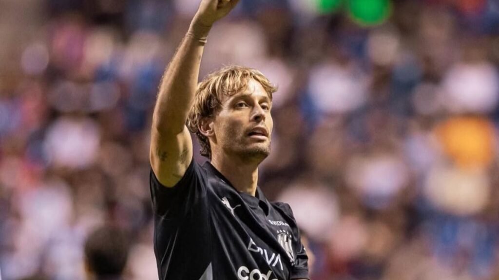 Sergio Canales brilla de nuevo y consolida el liderazgo de Monterrey