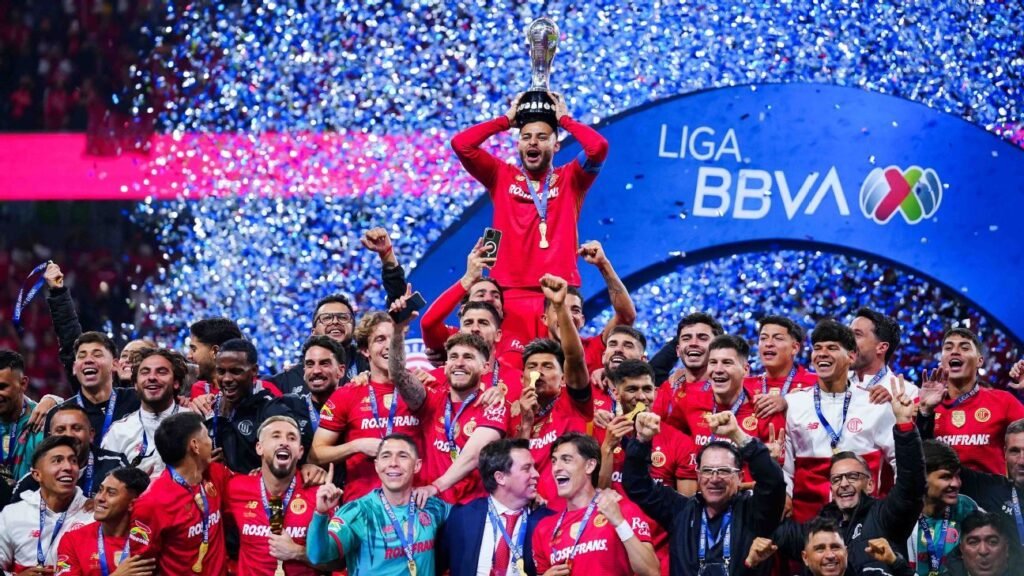 ¡Toluca se corona bicampeón tras un emocionante duelo de penales contra Tigres!