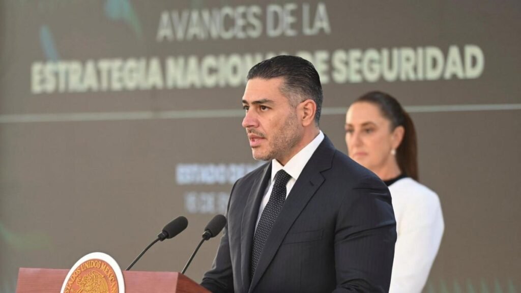 La tasa de homicidios dolosos cayó un 41% y la extorsión bajó un 16.7% en Puebla, según García Harfuch.