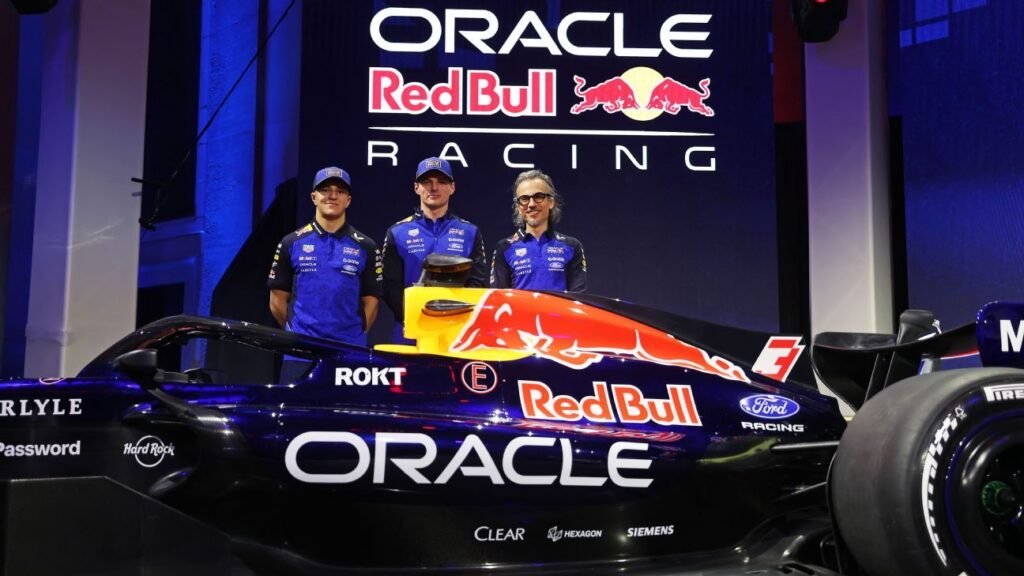 Max Verstappen elogia el 'brillante azul' del Red Bull 2026