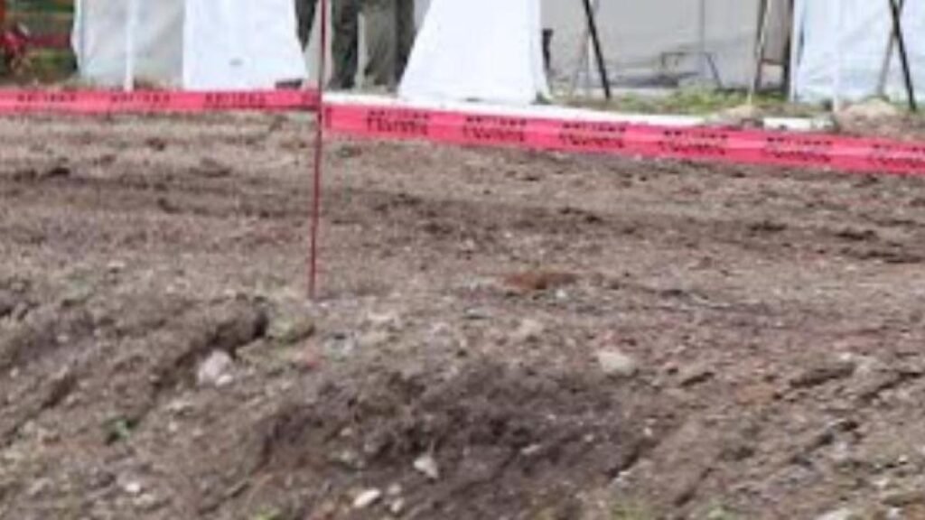 Descubren 14 cuerpos en fosas clandestinas de Sinaloa