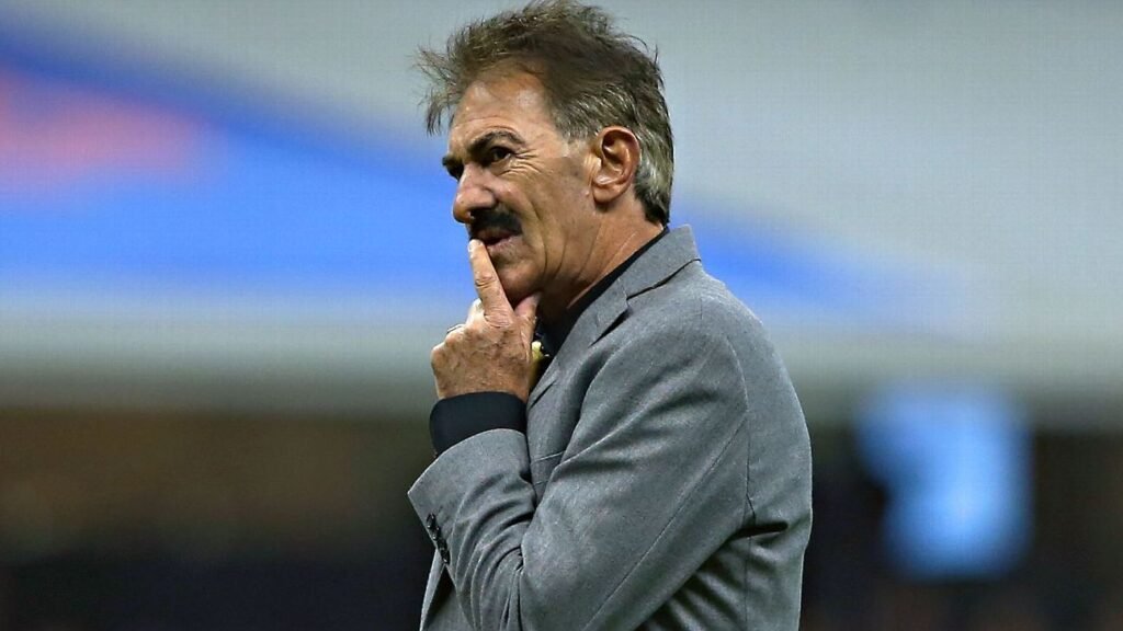 La Volpe critica el proyecto de Aguirre para el Mundial 2026