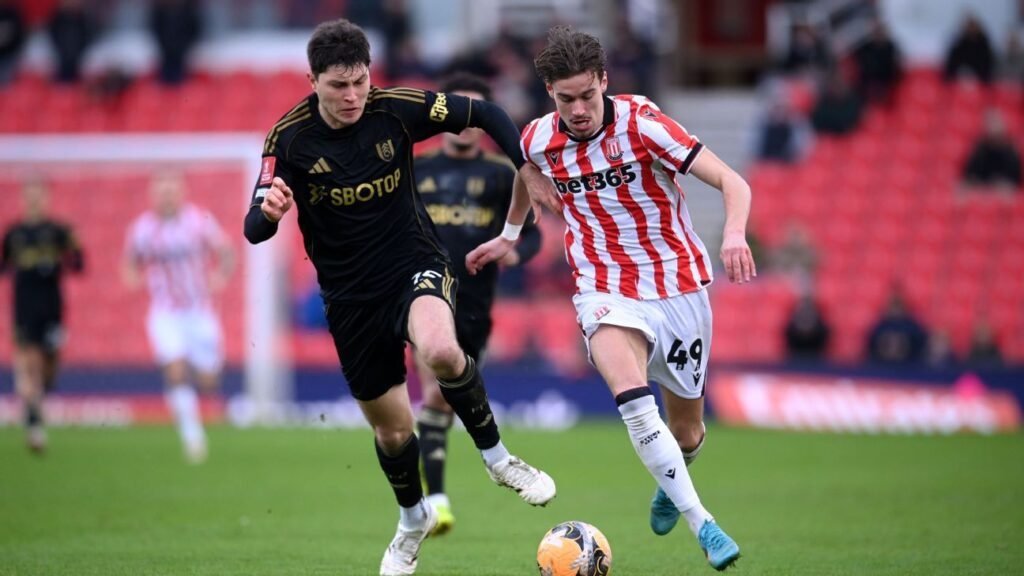 Raúl Jiménez y el Fulham logran avanzar a la siguiente fase de la FA Cup