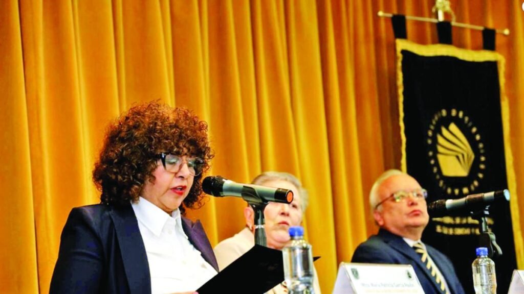 CCH promoverá un aprendizaje híbrido con más materias en línea