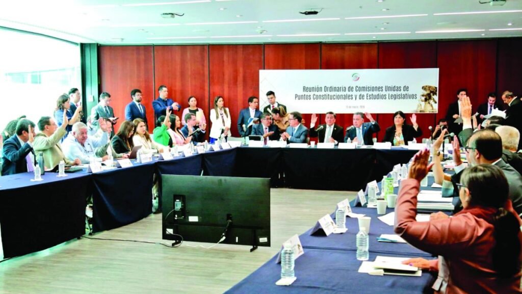 Límite a las megapensiones en camino; se espera aprobación hoy del Senado.