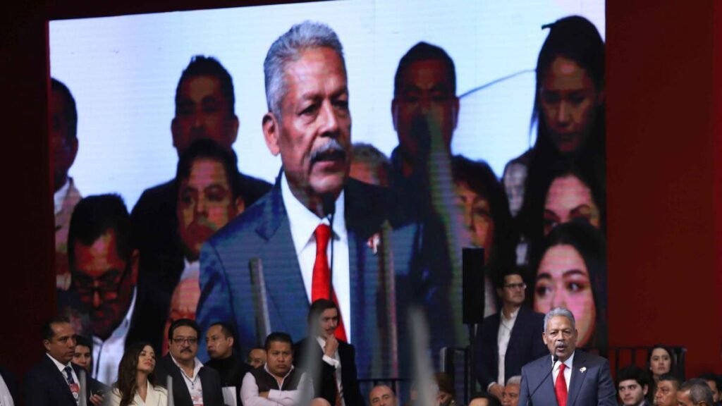 Tereso Medina asume el cargo de nuevo líder de la CTM