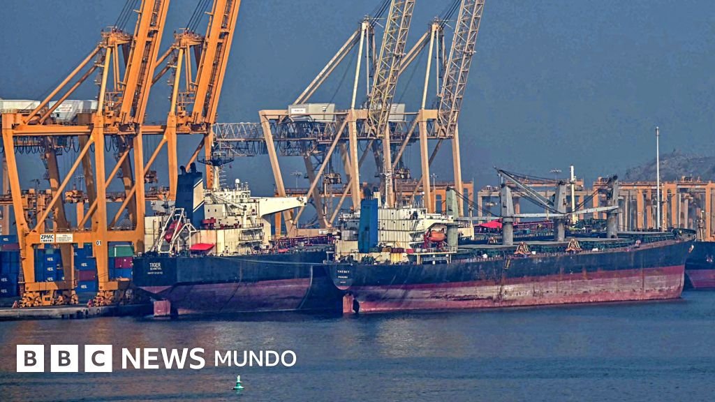 Emiratos Árabes Unidos se aleja del influyente cartel petrolero de la OPEP