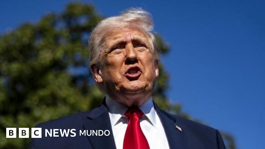 Trump advierte que EE.UU. "cerrará" el paso a barcos que paguen peaje a Irán en el estrecho de Ormuz tras el fracaso de las negociaciones de paz