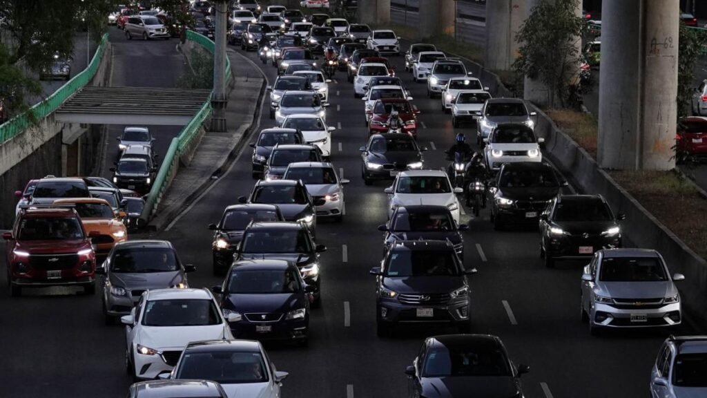 Coches que quedan fuera de circulación el domingo por la contingencia ambiental