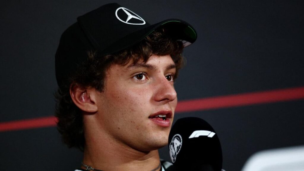Kimi Antonelli se ofrece a sacrificarse por George Russell en el GP de Italia