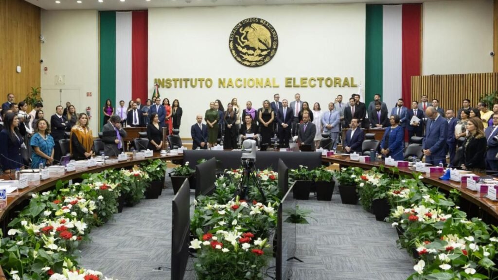 Monreal anticipa recortes en el presupuesto del INE con 'tijeretazo' afilado